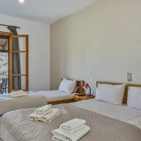 Evangelos Politis Kea Gasthuis 3*
