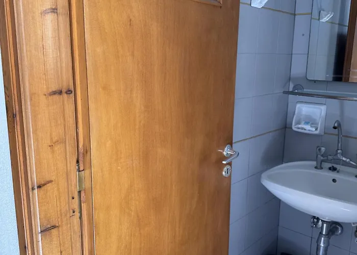 Evangelos Politis Kea 3* Pisses